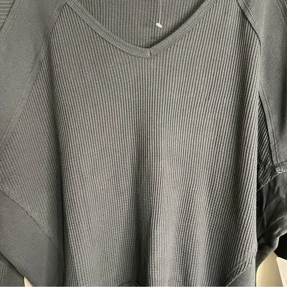 NWT Free People Santa Clara Thermal in color Black - Picture 5 of 8